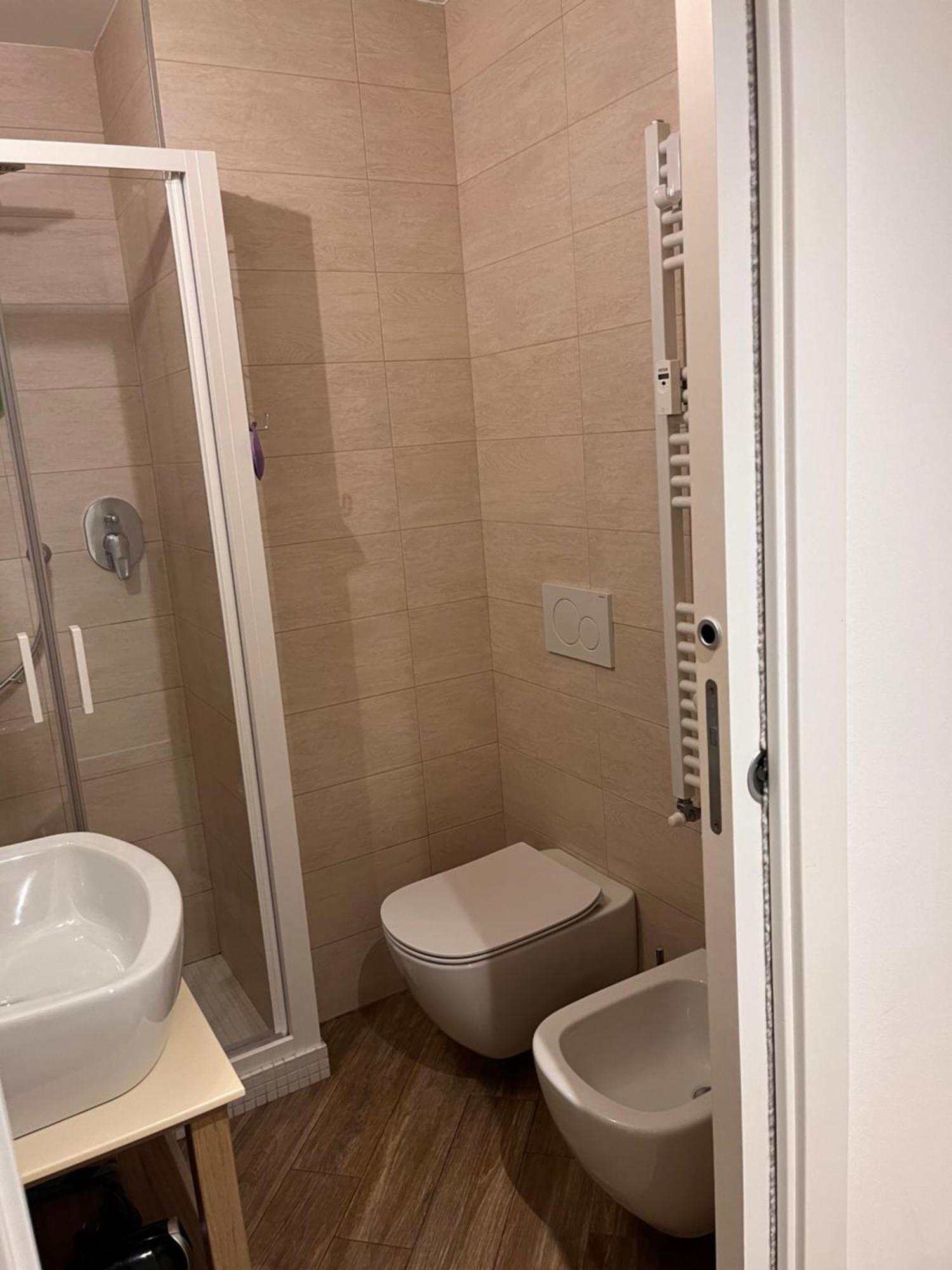 B&B Via Fontana Milano ภายนอก รูปภาพ